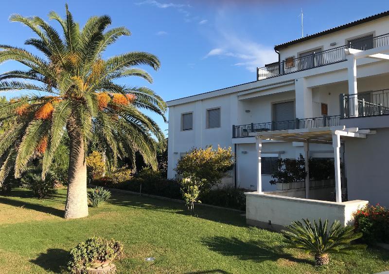 Sikelika Residence Sul Mare Scoglitti Exteriör bild