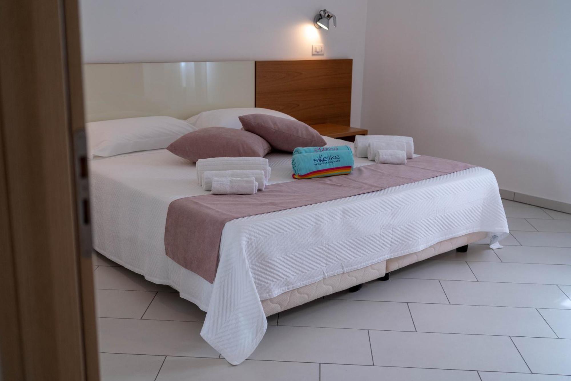 Sikelika Residence Sul Mare Scoglitti Exteriör bild