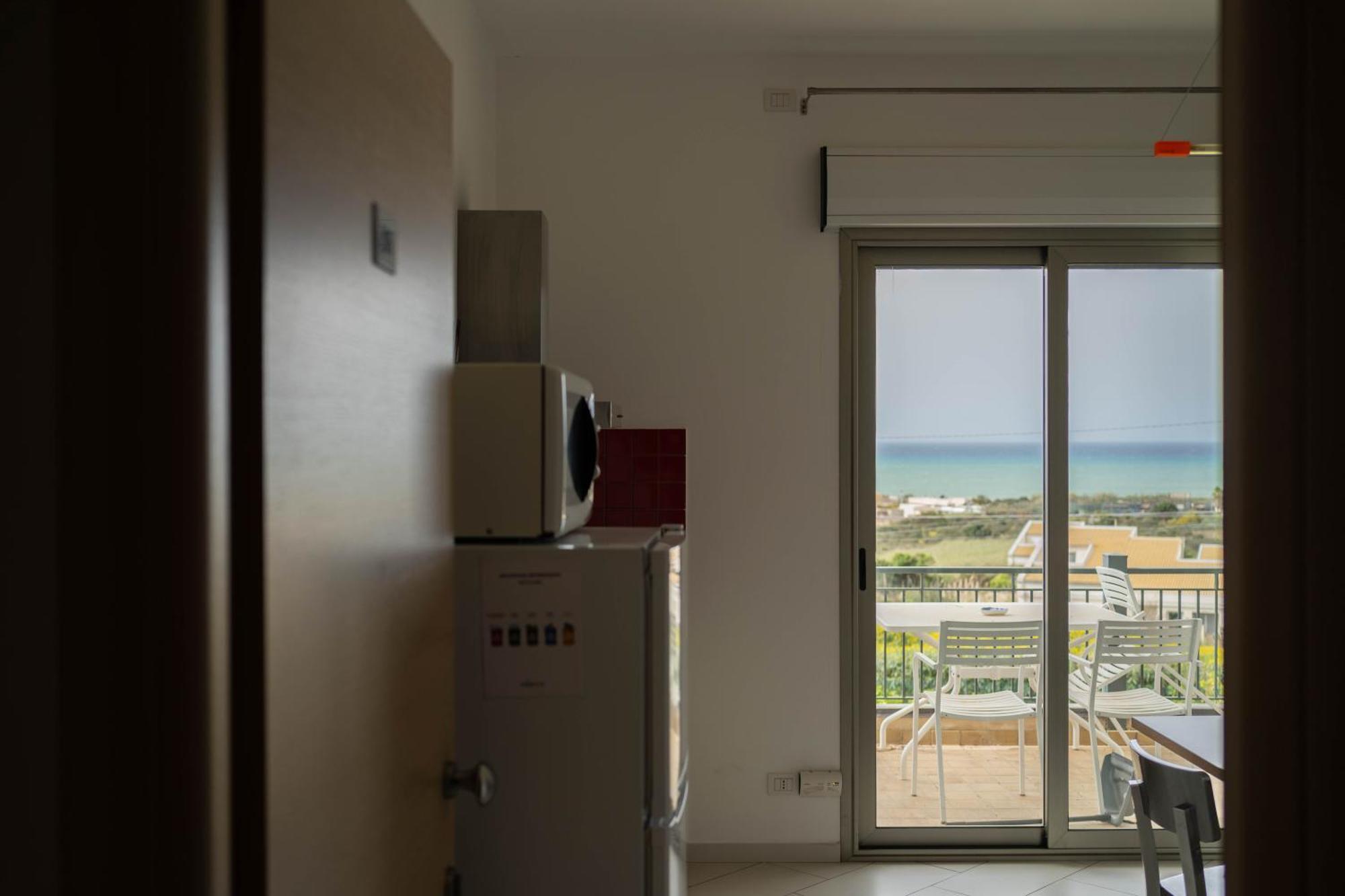 Sikelika Residence Sul Mare Scoglitti Exteriör bild
